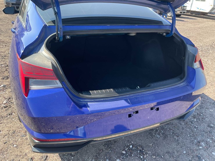 #1859-•-2023-hyundai-elantra-(has-nm-title)-image-95