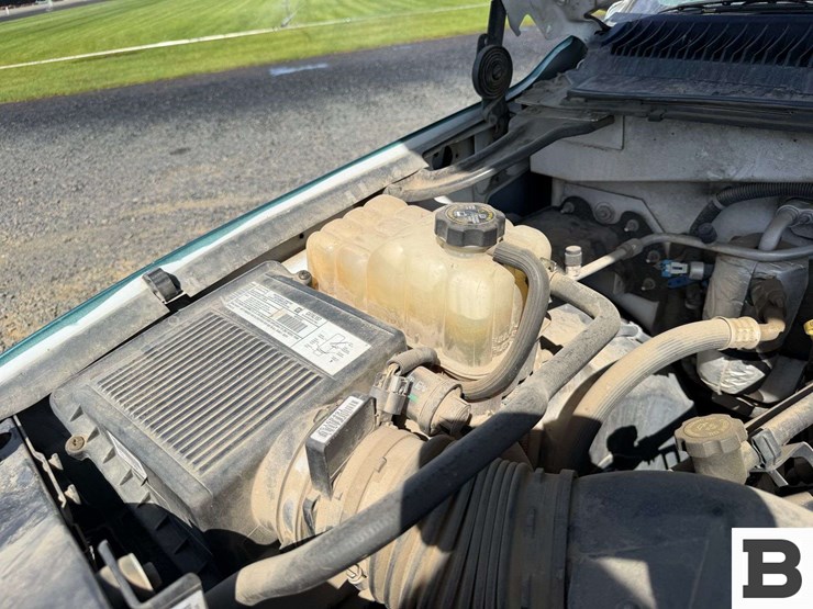 2002-chevrolet-silverado-2500-image-43