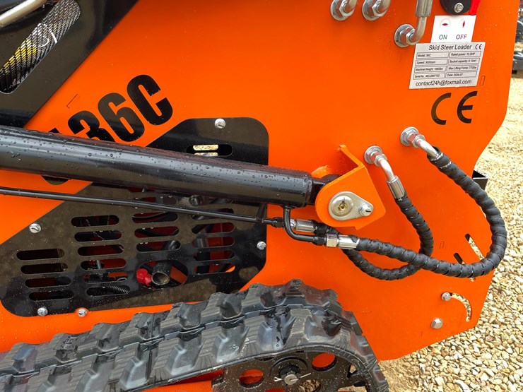 #1260-•-mms-skid-steer-loader-image-14