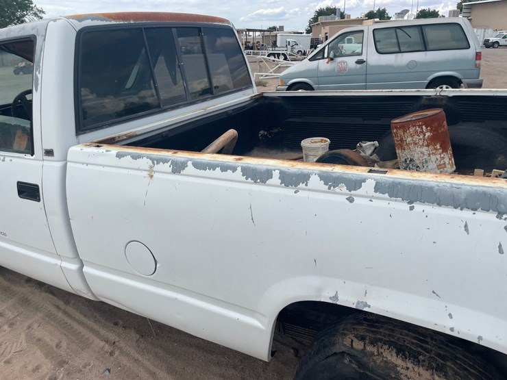 #1875-•-1992-chevy-1/2-ton-pickup-truck-(has-nm-title)-(offsite-at-nmsu)-image-8