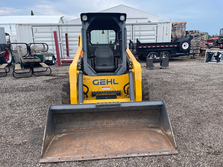 2018-gehl-r260-image-2