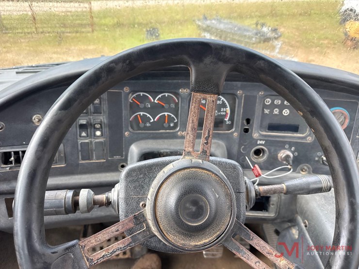 2001-caterpillar-730-image-27