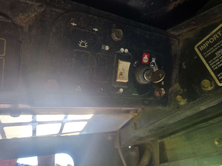 new-holland-lx665-turbo-image-34