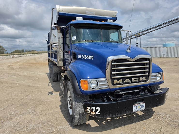 #25404-•-2003-mack-cv713-granite-tandem-axel-dump-truck-image-23