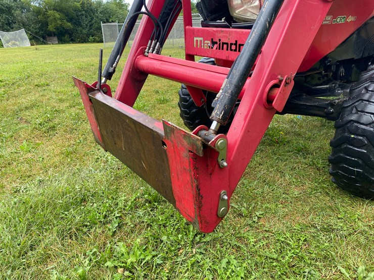 mahindra-1538-hst-image-11