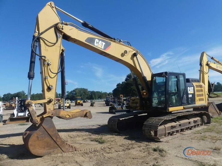 2015-caterpillar-329f-image-15