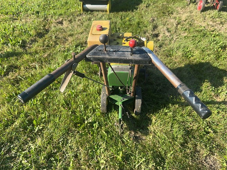 john-deere-524-image-8