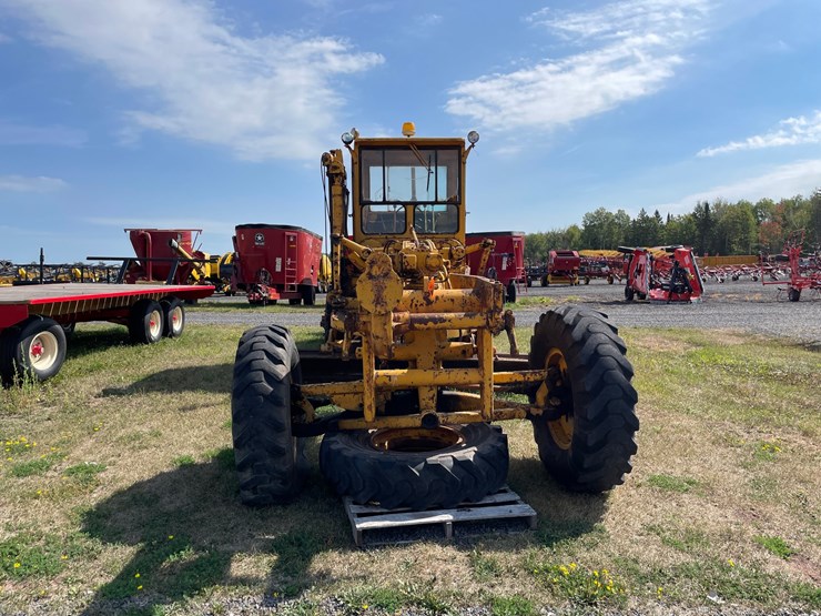 1964-caterpillar-12e-image-7