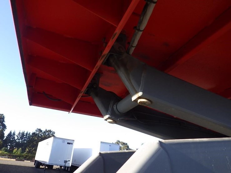 skyjack-sj6826rt-image-11