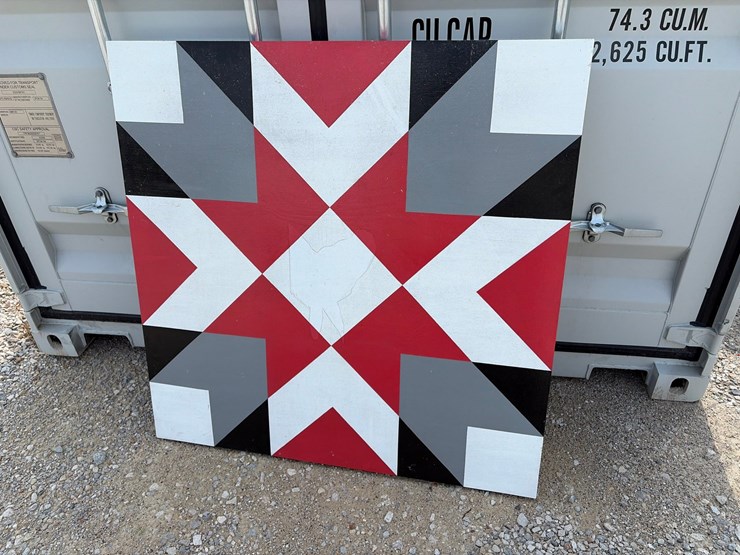 #8-•-4’-x-4’-wooden-quilt-pattern-sign-image-1