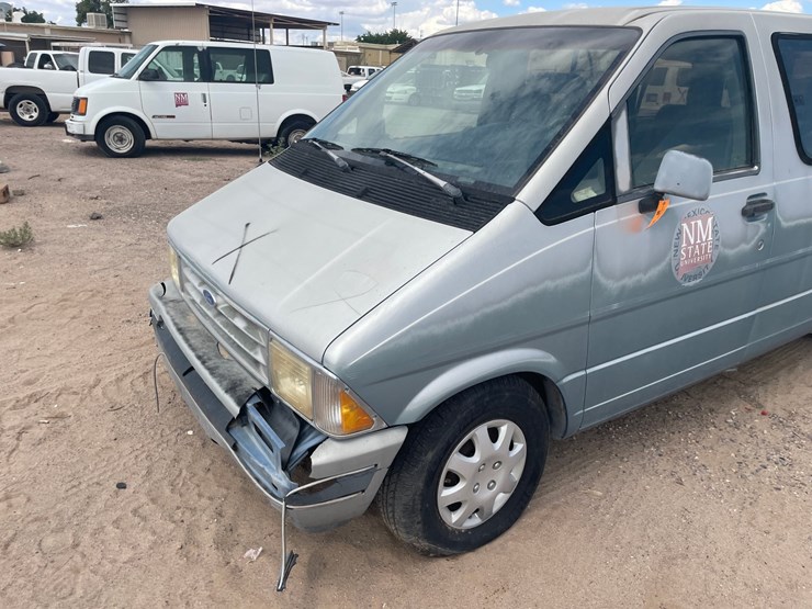 #1882-•-1992-ford-aerostar-xl-passenger-van-(has-nm-title)-(offsite-at-nmsu)-image-10