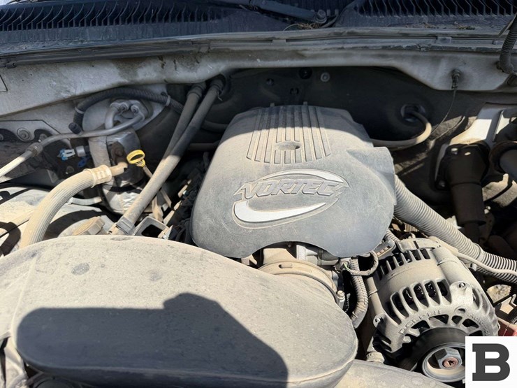2002-chevrolet-silverado-2500-image-39
