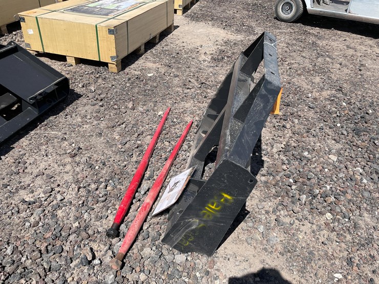 #2424-•-unused-2026-landhonor-skid-steer-bale-spear-image-9