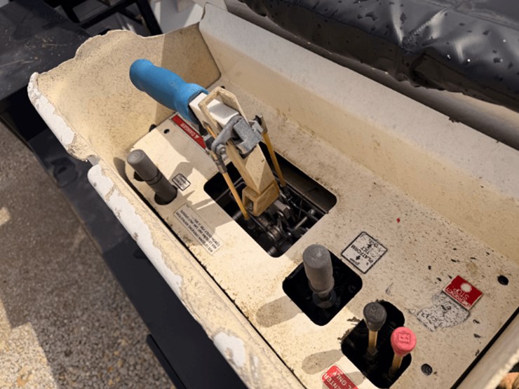 2014-ford-f550-image-5