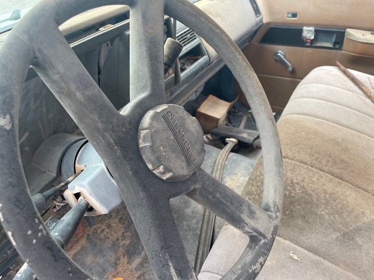 #1875-•-1992-chevy-1/2-ton-pickup-truck-(has-nm-title)-(offsite-at-nmsu)-image-34