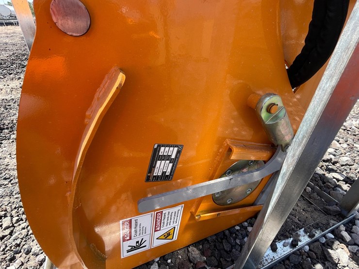#2407-•-unused-2026-landhonor-double-discharge-concrete-mixer-attachment-image-6