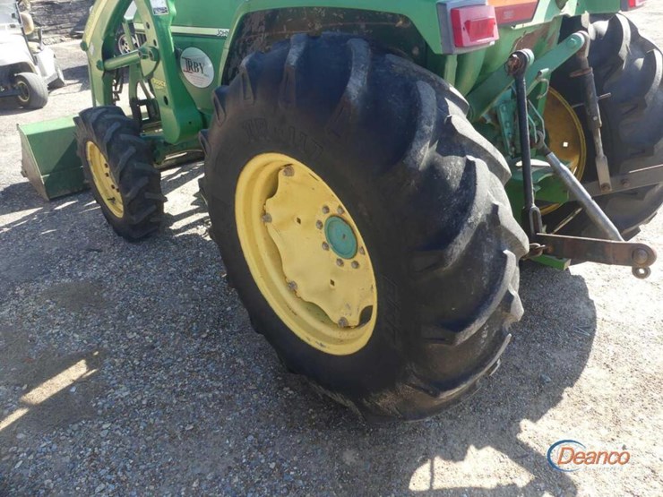 john-deere-4005-image-5