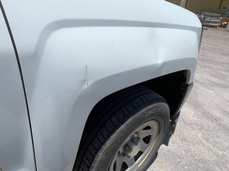 #1864-•-2018-chevy-work-truck-(has-nm-title)-image-26