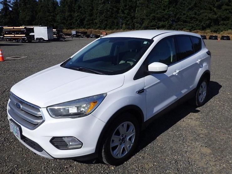 2017-ford-escape-image-1