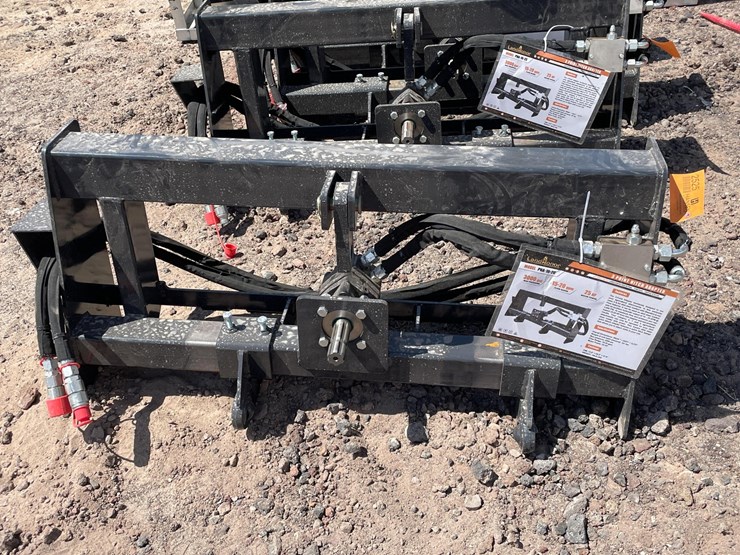 #2432-•-unused-2026-landhonor-skid-steer-3-point-hitch-adapter-image-2