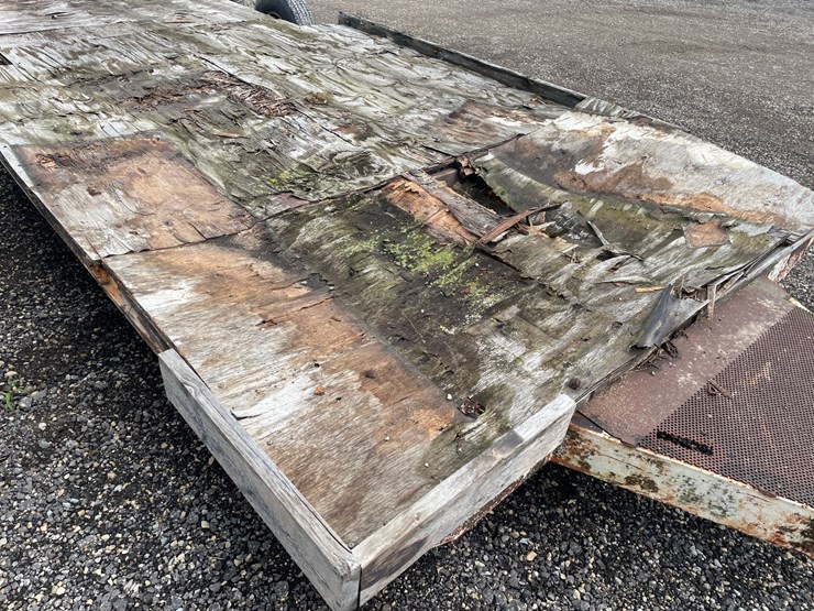 #5131-•-24'-flatbed-trailer-(no-title)-image-4