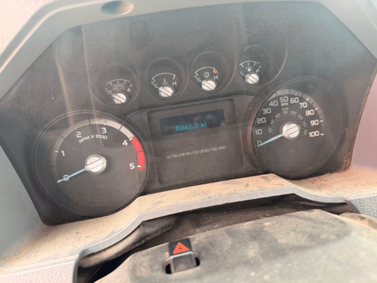 2014-ford-f550-image-8