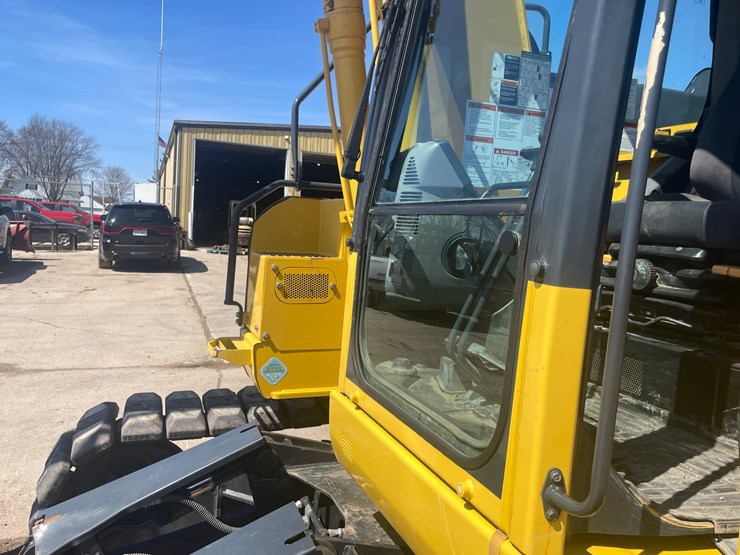 2019-komatsu-pc138us-image-30