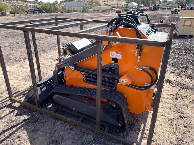 #2066-•-unused-2026-landhonor-mini-skid-steer-loader-image-2