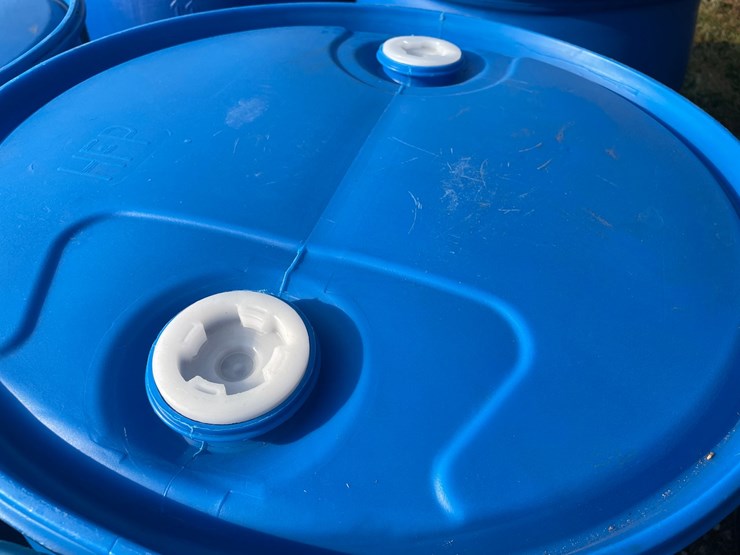 #5124-•-(4)-55-gallon-plastic-drums-image-3