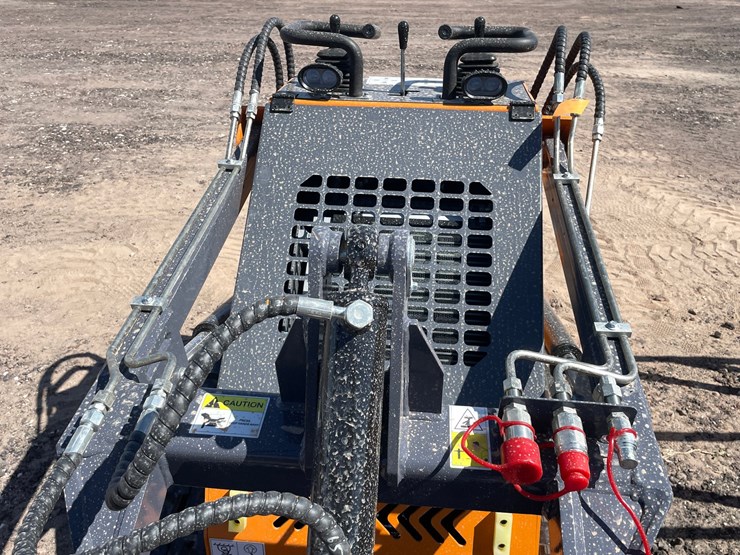 #2065-•-unused-2026-landhonor-mini-skid-steer-loader-image-17