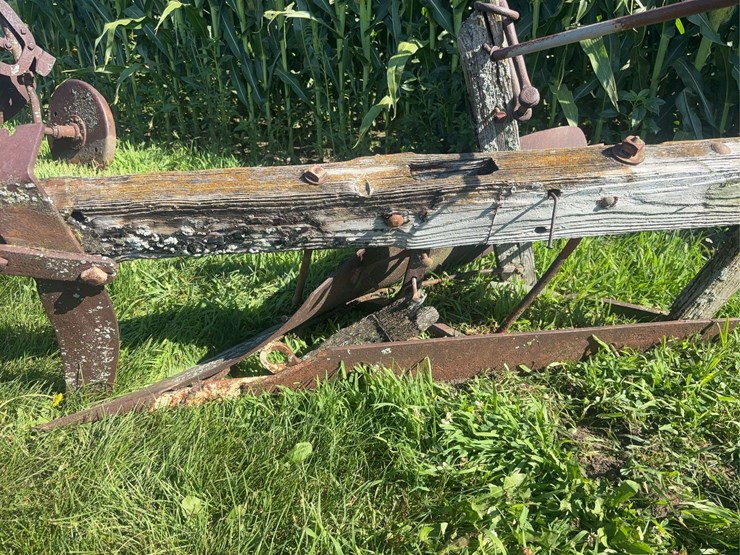 26”-one-bottom-horse-drawn-plow-image-13