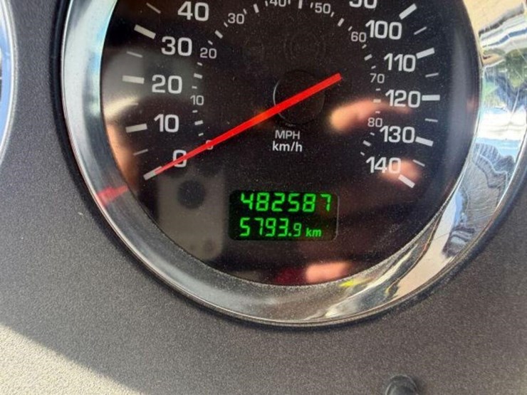 2012-kenworth-t800-image-11