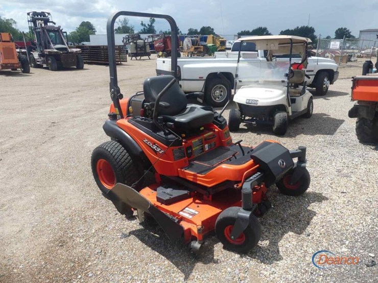 2024-kubota-zd331-image-1