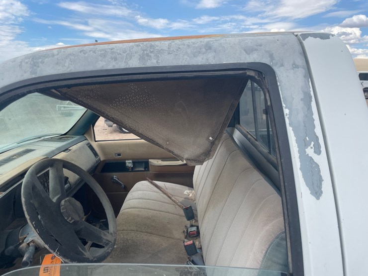 #1875-•-1992-chevy-1/2-ton-pickup-truck-(has-nm-title)-(offsite-at-nmsu)-image-12