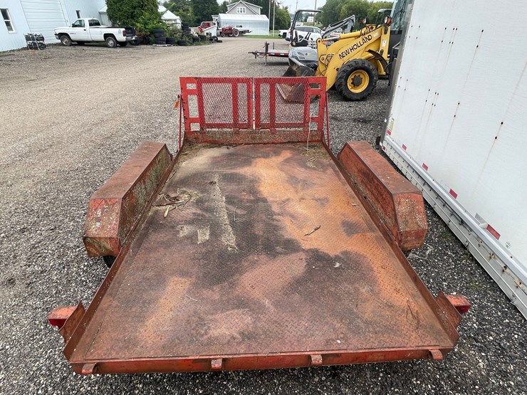 #2995-•-10'-8"-tandem-axle-utility-trailer-(no-title)-image-4