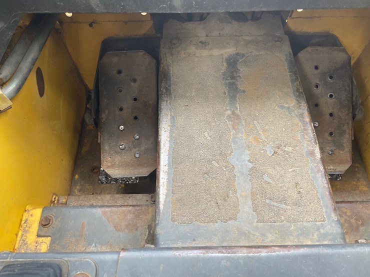 2006-new-holland-ls180-image-22