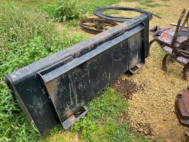 mahindra-1538-hst-image-46