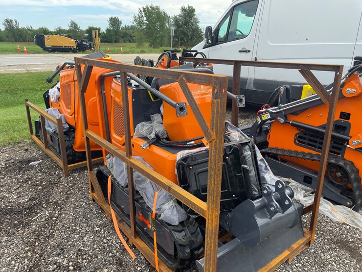 #2971-•-landhonor-mini-excavator-image-3