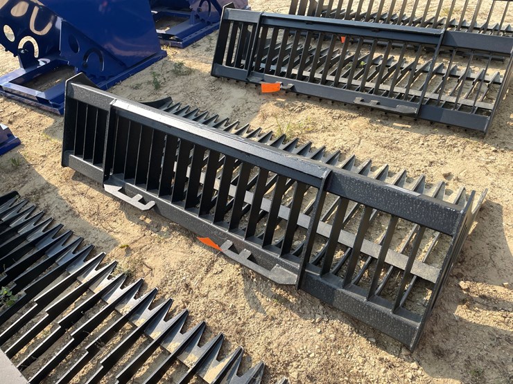 #2526-•-greatbear-skid-steer-rock-bucket-attachment-image-4