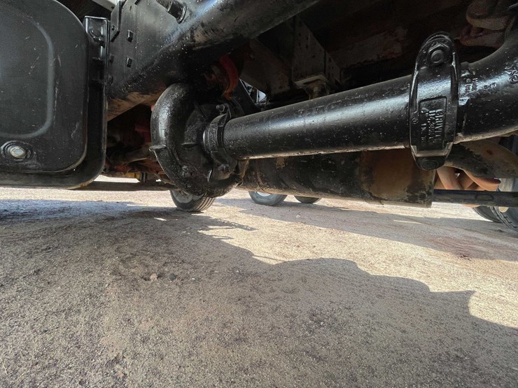 #1851-•-2000-sterling-7500-water-tank-truck-(has-nm-title)-image-95