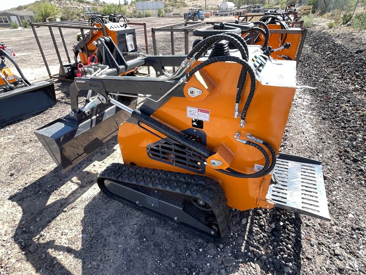 #2067-•-unused-2026-landhonor-mini-skid-steer-loader-image-18