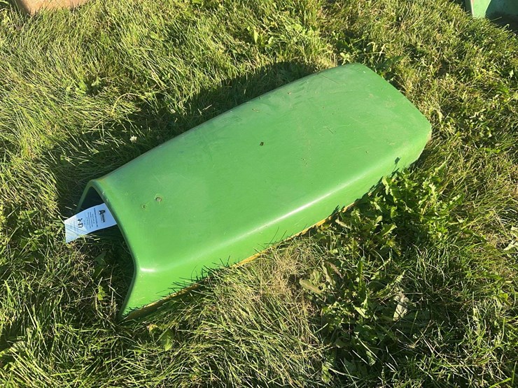 john-deere-120-image-1