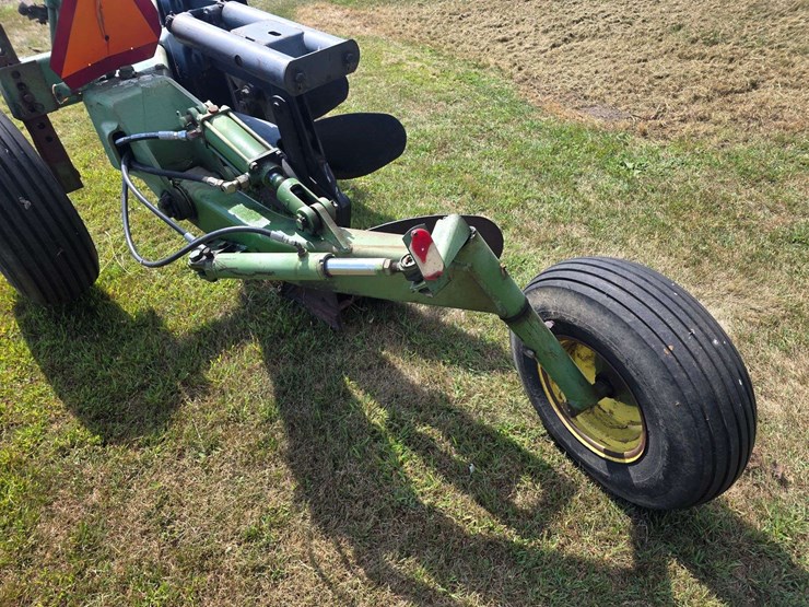 john-deere-2700-image-12