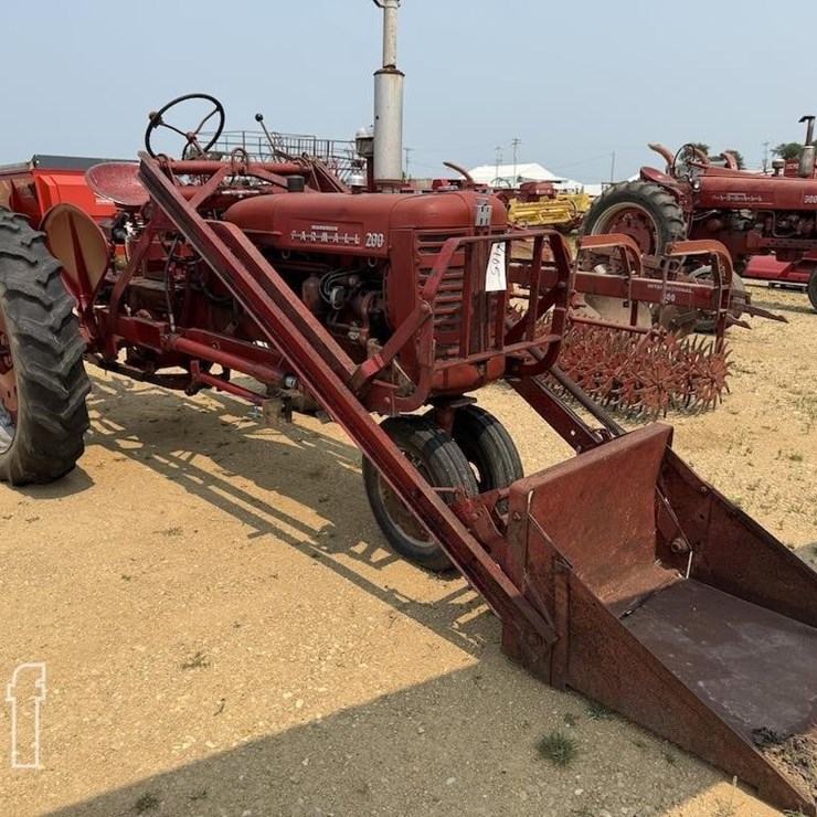 1955 FARMALL 200