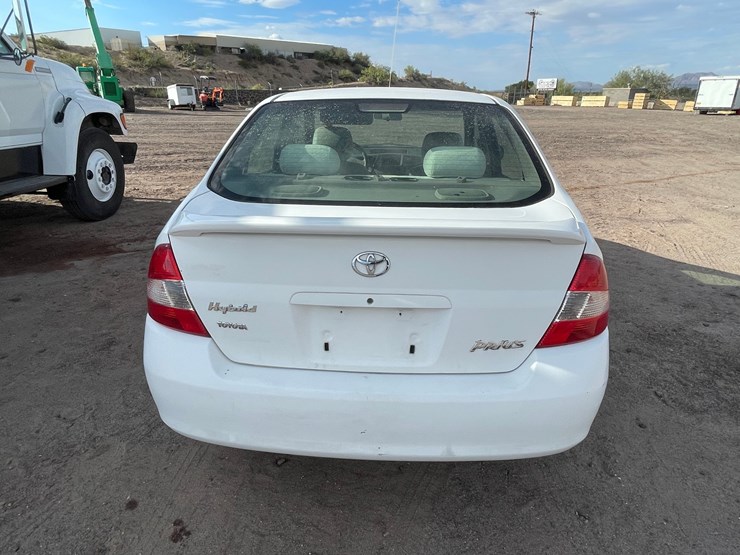 #1853-•-2002-toyota-prius-(title-in-delay)-image-81