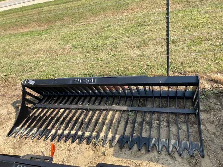 #2525-•-greatbear-skid-steer-rock-bucket-attachment-image-2