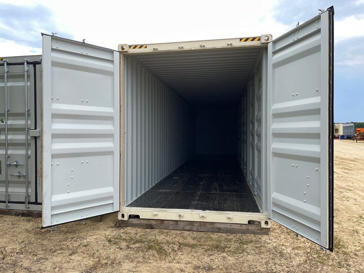#500-•-40'-high-cube-multi-door-shipping-container-image-4