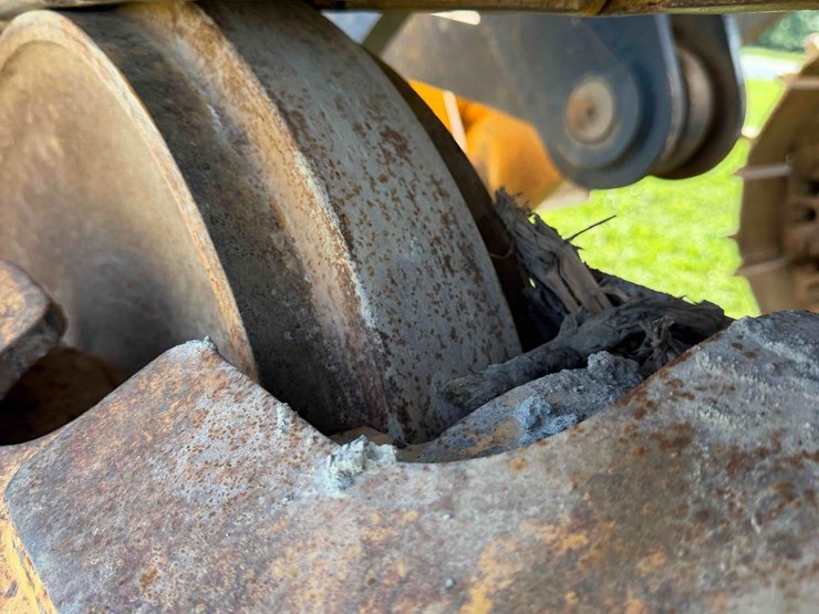 2014-deere-655k-image-22