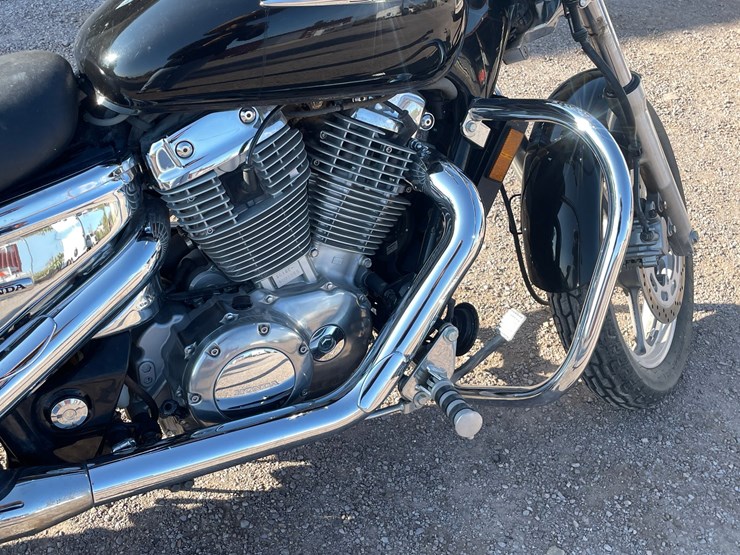 #1863-•-2006-honda-vt1100-(has-nm-title)-image-25