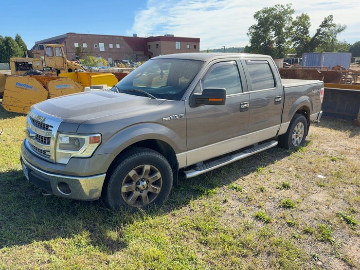 2014-ford-f150-xlt-image-1